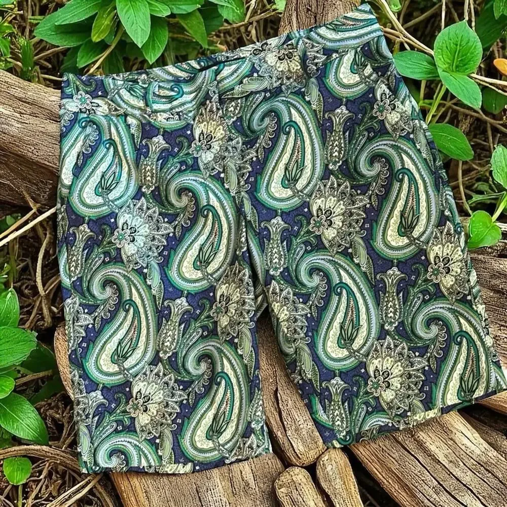 Talbots Petties NWOT Green Blue White Paisley Floral Shorts Size 2P